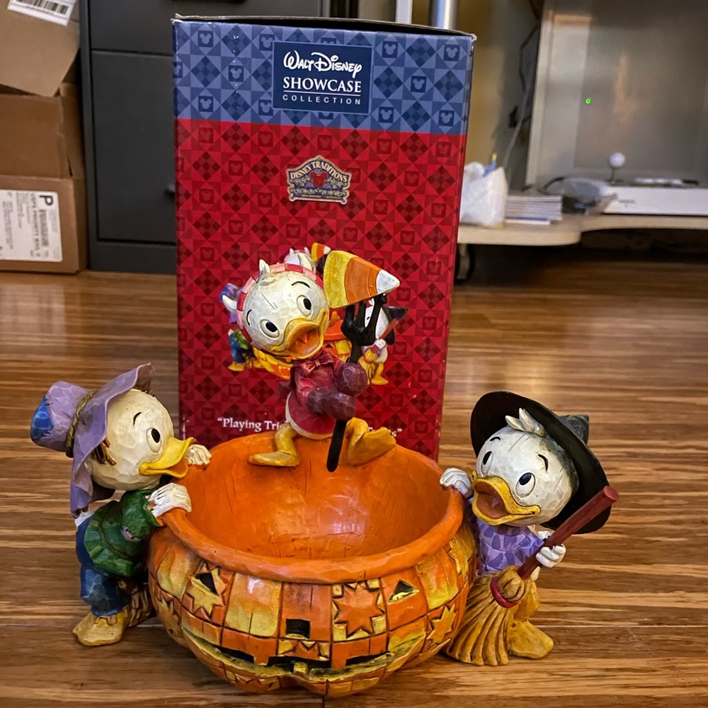 Disney Jim Shore figure